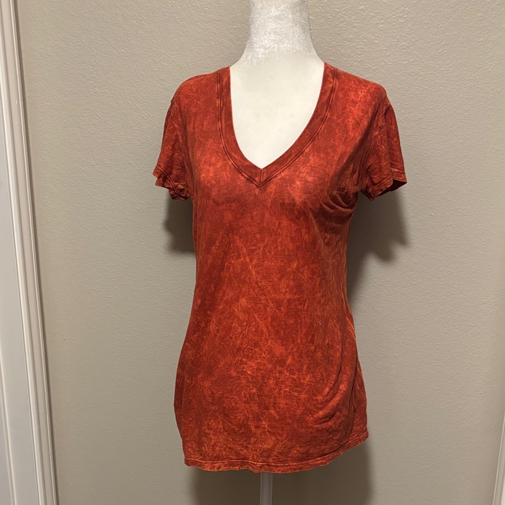 Saint Grace Rust V-Neck Short Sleeve Tee